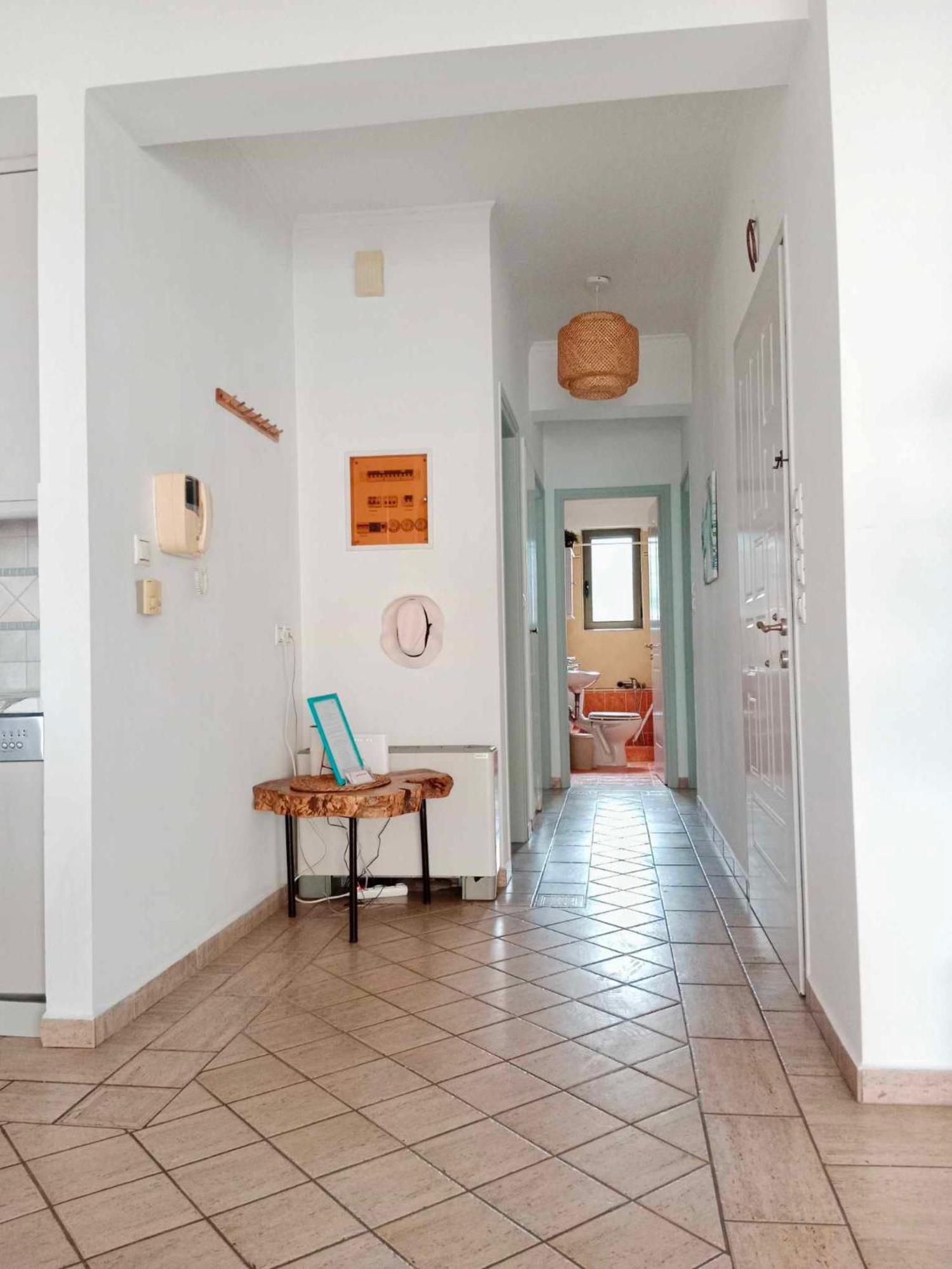 Lazarus 2bd In The Center Apartment